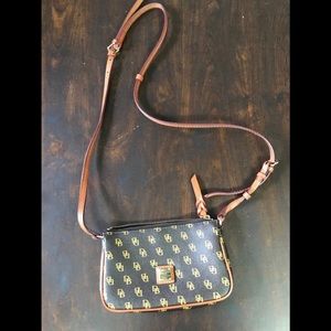 Dooney & bourke crossbody